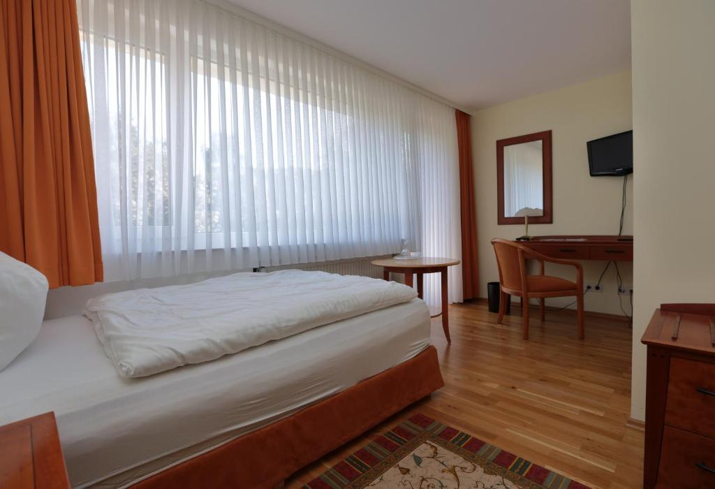 Hotel Am Rossberg Altenahr Quarto foto